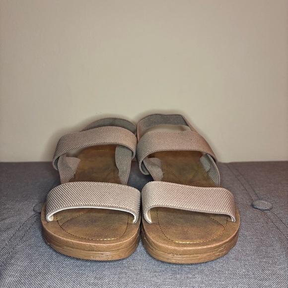 NWT Women’s Summer Fashion Slingback Sandals Size 9 - Picture 1 of 9